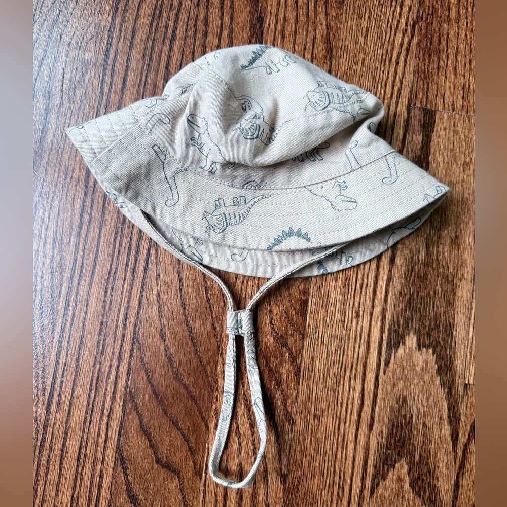 Baby Dinosaur Bucket Sun Hat w/ Chin Strap Size - 0-3 months